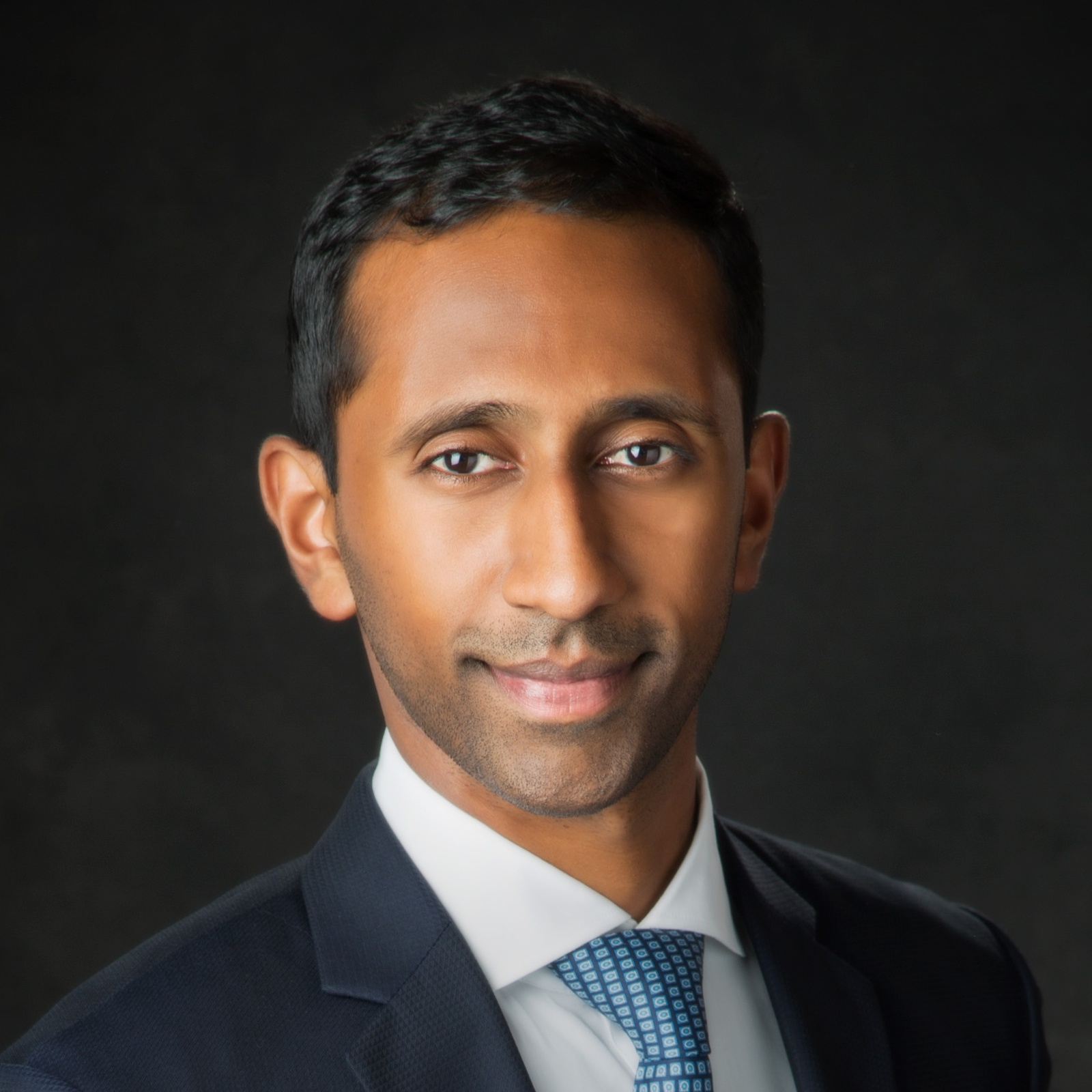 Dr. Naveen headshot